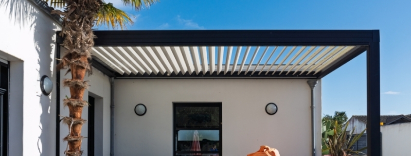 Çeşme Bioklimatik Tente 1 Çeşme Bioklimatik Tente, Çeşme Bioklimatik Tente Firmaları, Çeşme Bioklimatik Tente Fiyatları, Çeşme Bioklimatik Tente Yapan Firmaları, Bioklimatik Tente Çeşme, Çeşme Bioklimatik Pergola Tente, Bioklimatik Pergola Çeşme